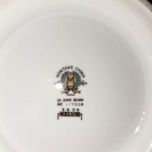 Dinner wear very beautiful can be used for Soup gravy. - Picture 13 of 16